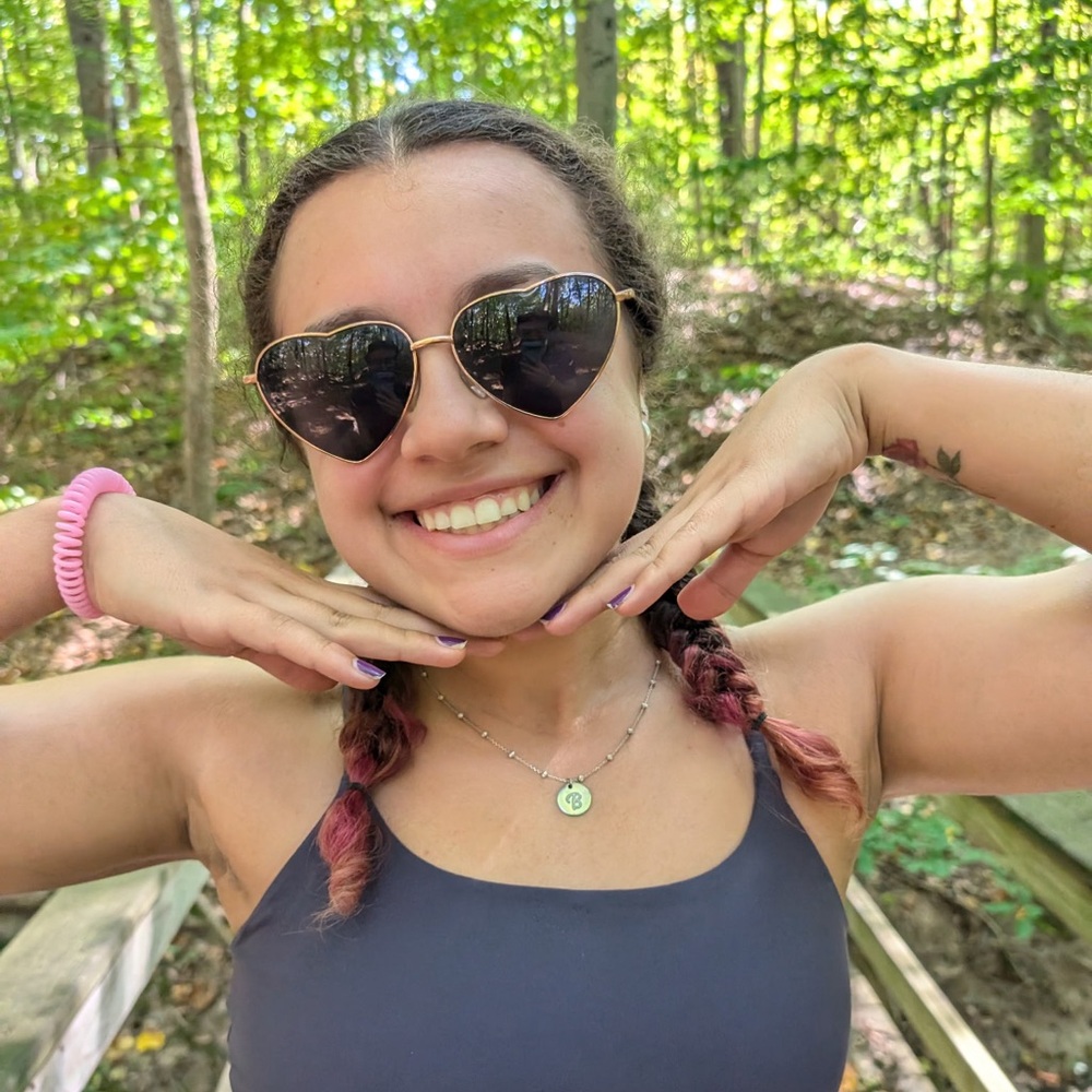 Meet your Posher, Belle